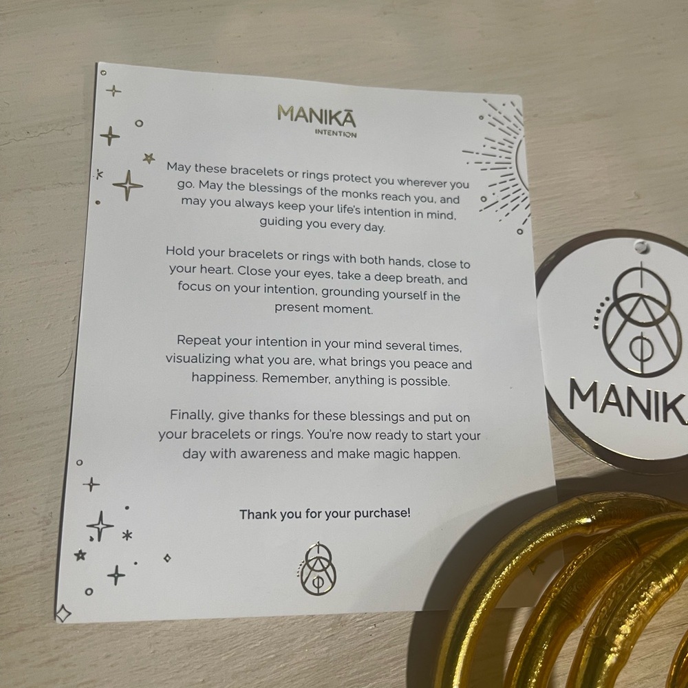 Manika Radiant Gold Bracelet Collection View 5
